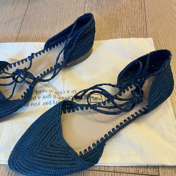 JCrew Tie Flats - Picture 2 of 6